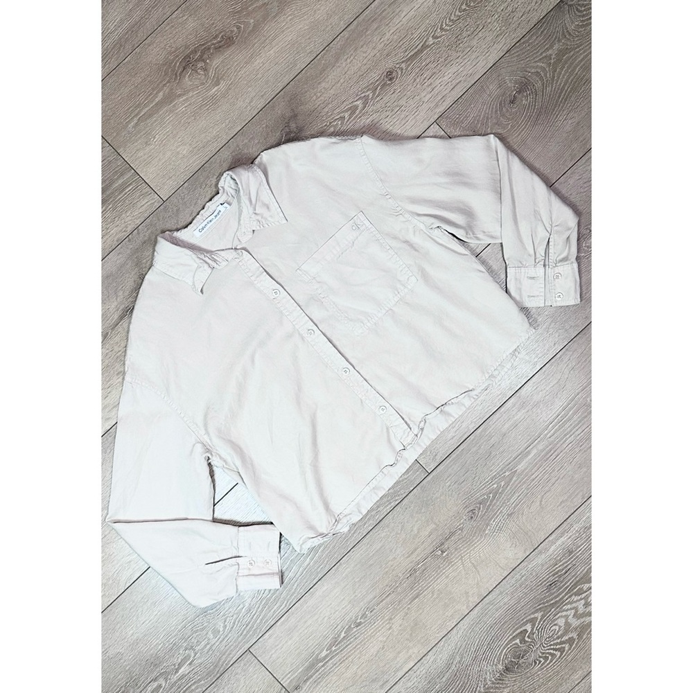 Calvin Klein Cropped Button Down Long Sleeve Top